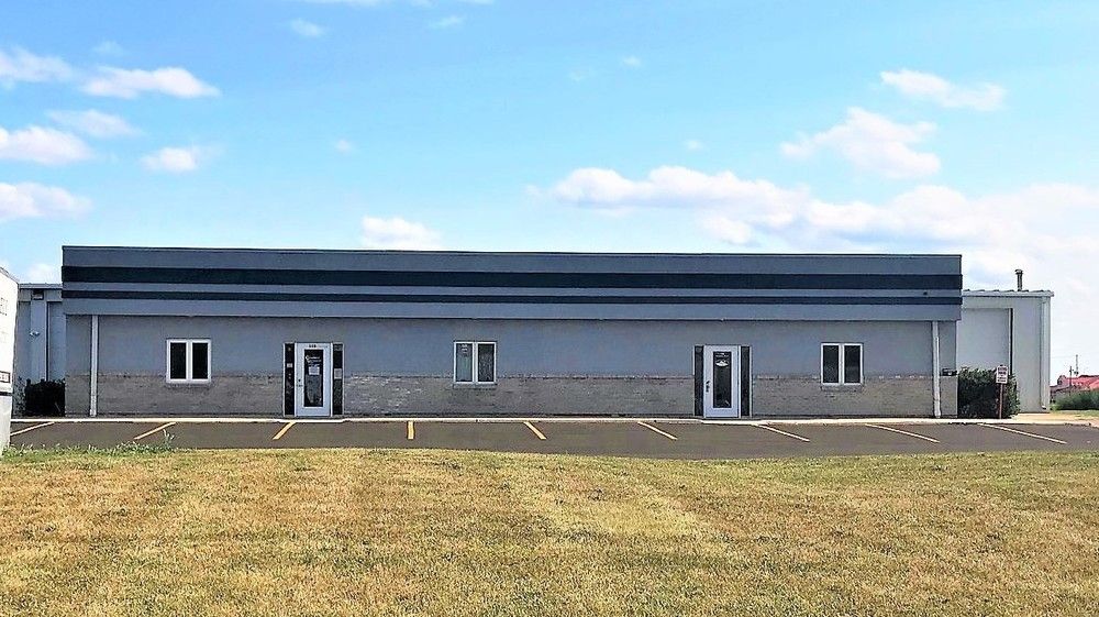 Thrive Fitness Building: 116 Gateway Dr, North Sioux City, SD 57049